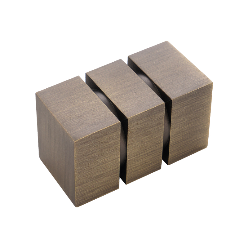 Quadratum Columna Finials